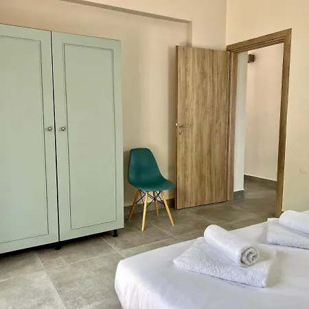 Petra Residences In Apartament *